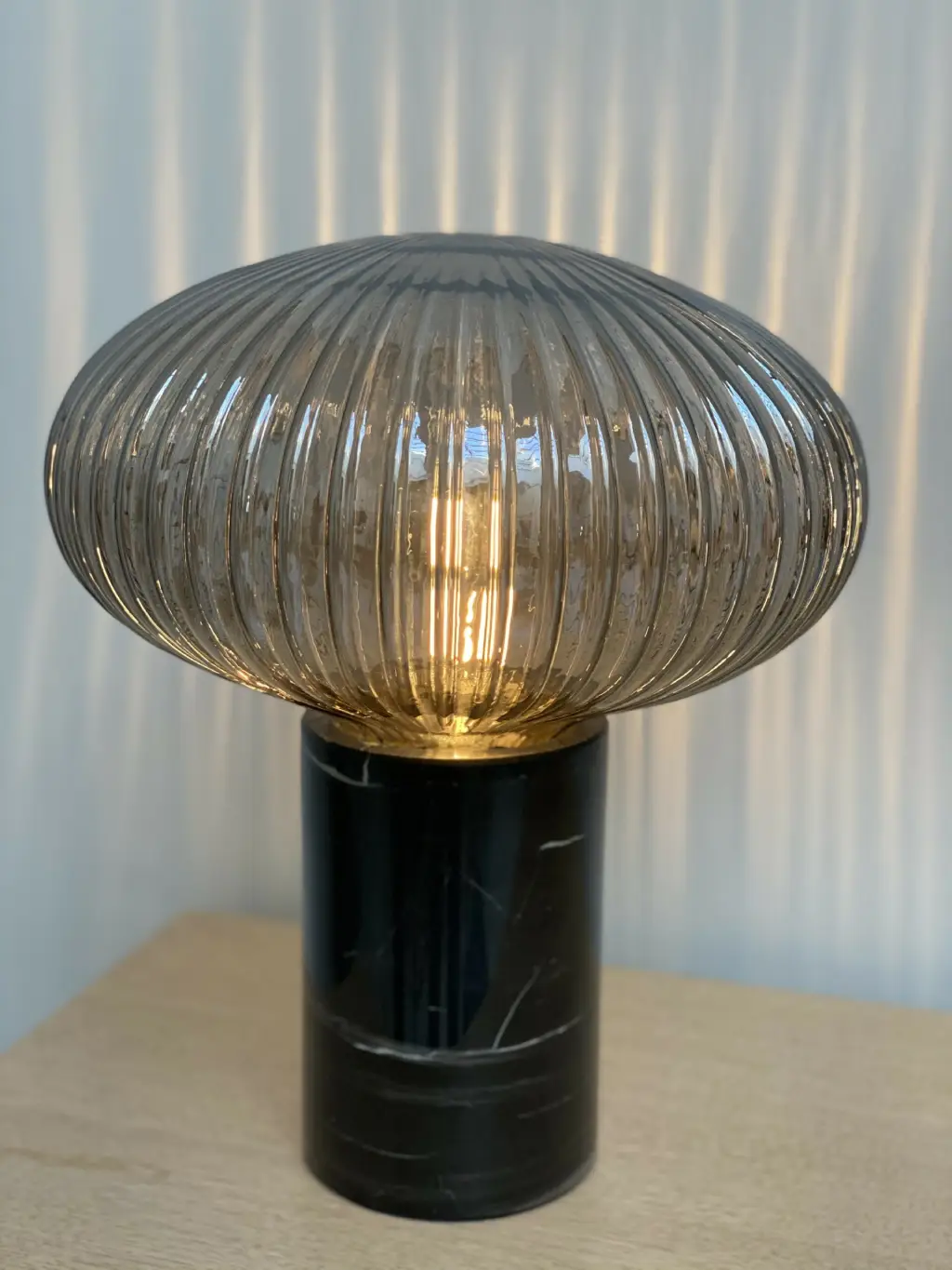 LAMPE DE TABLE VERRE GRIS