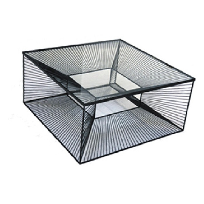 TABLE BASSE CARREE DESIGN GEOMETRIQUE