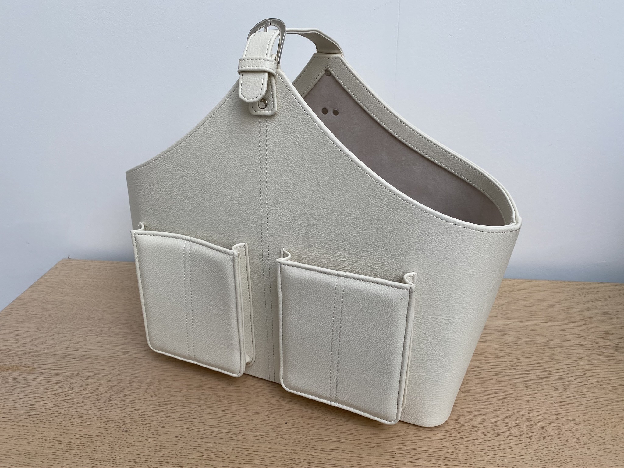 PORTE-REVUES 2 POCHES - ASPECT CUIR GRAINE - BLANC