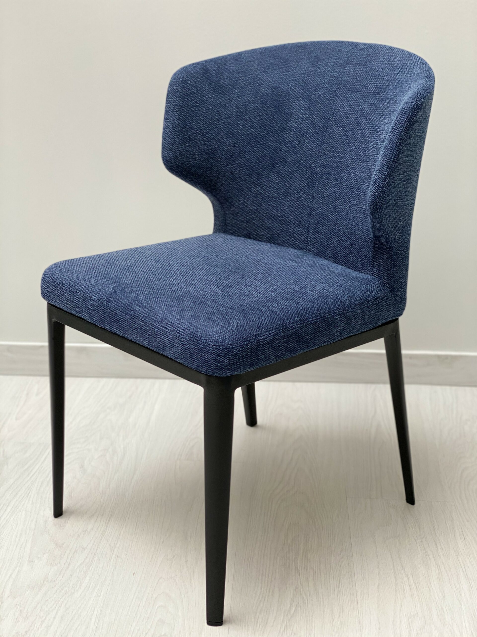 CHAISE VENUS EN TISSU- BLEU FONCE 51*55*78(Hauteur d'assise 45)